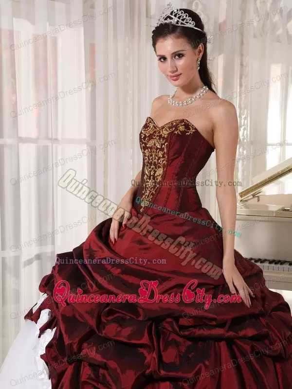 Cheap Burgundy and White Quinceanera Dress with Gold Embroidery Teffeta Fabric