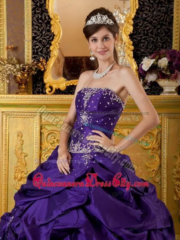 Simple Purple Strapless Beading Quinceanera Dress Taffeta Pick-ups Bottom