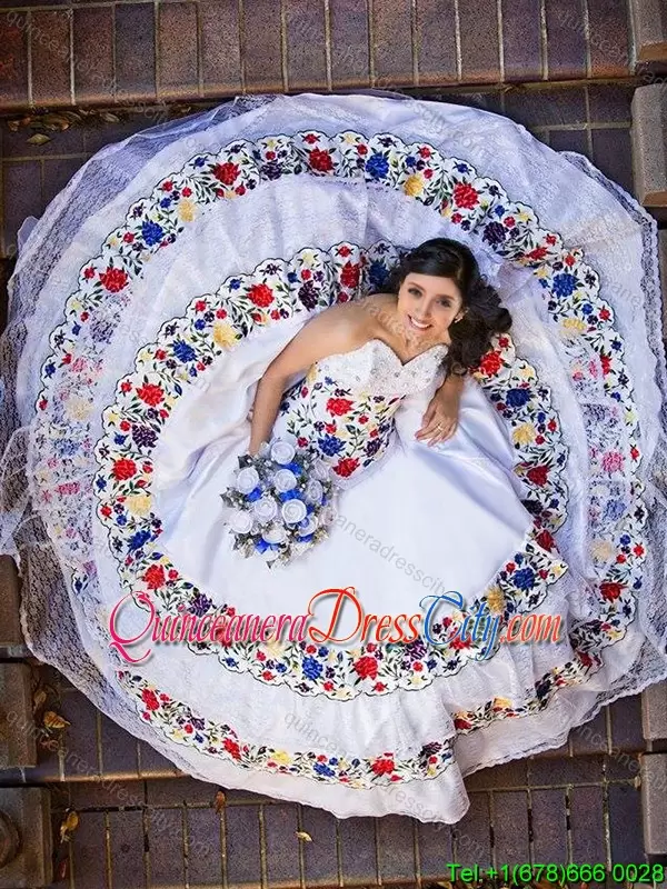 Cowgirl Beaded Bust and Laced Embroideried White Quinceanera Dress Colorful Flowers