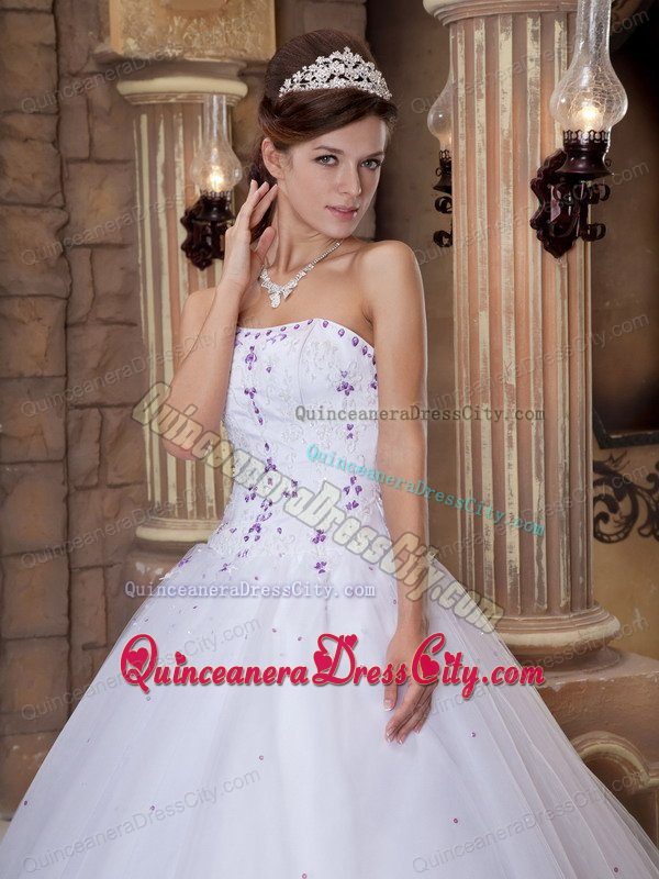 White Strapless Quinceanera Gowns with Embroidery and Beading
