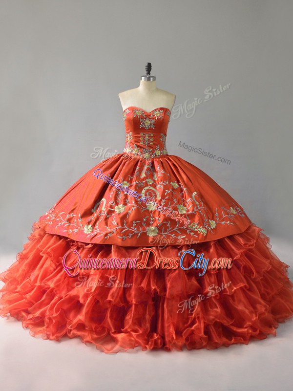 red big quinceanera dress,red quinceanera gowns,ruby red quinceanera dress,organza satin quinceanera dress,organza ruffled ball gown quinceanera dress,red ruffled quinceanera dress,red quinceanera dress with gold embroidery,sweetheart neckline quinceanera dress,