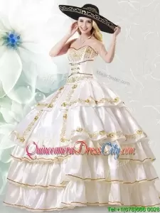 Western Multi Layers White Taffeta Quinceanera Dress with Gold Embroidery